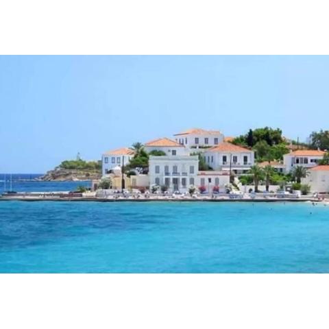 TRADITIONAL OLD MANSION IN THE ISLAND OF SPETSES, WITH SEA VIEW.