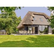 Tranquil Farmhouse in Rijsbergen with Hot Tub and Garden