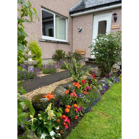 Treetops Bungalow Loch Ness