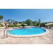 Trullo Nurillo with pool