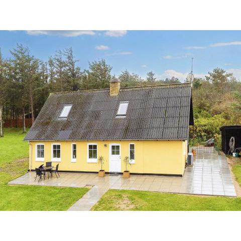 Two-Bedroom Holiday home in Løkken 6