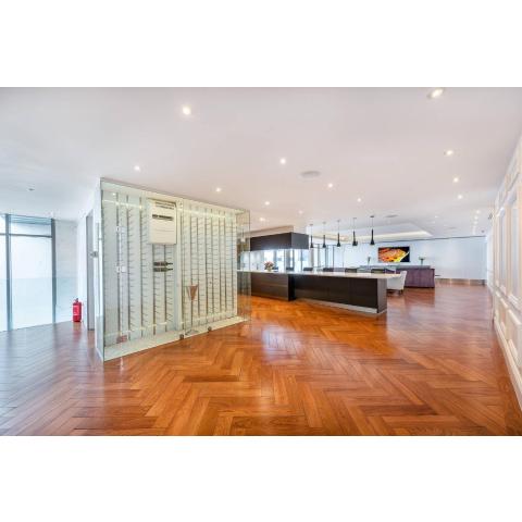 Ultra Luxury Penthouse, London - Close Wimbledon