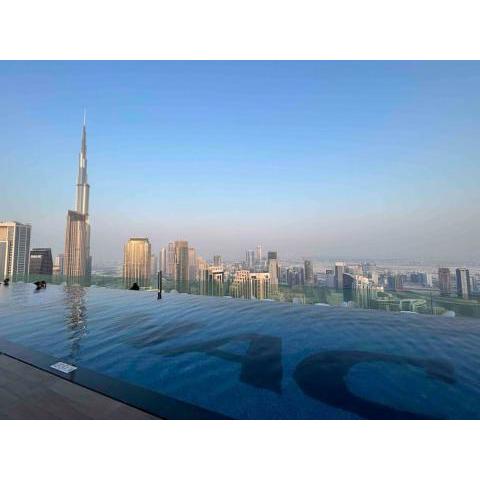 Unique 2br with Infinity Pool view on Burj Khalifa