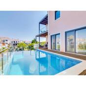 Vale do lobo, 'Golf by the Pool' 2 bedroom apartment