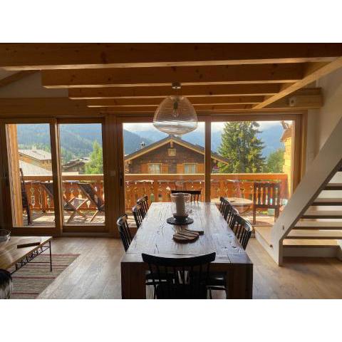 Verbier Sunny apt, fabulous view & balcony, sleeps 8