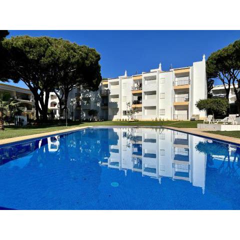 Vilamoura Garden View 1 With Pool by Homing