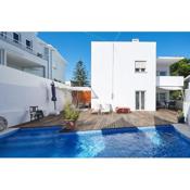 Villa Cascais with Pool