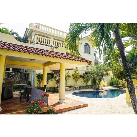 Villa CoraLeah - Panoramic Ocean View/Private Pool