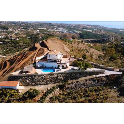 Villa El Palomar Azul with pool and sea view