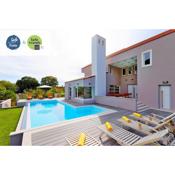 Villa Jure with heated pool and electric vehicle station, mini golf,tennis court