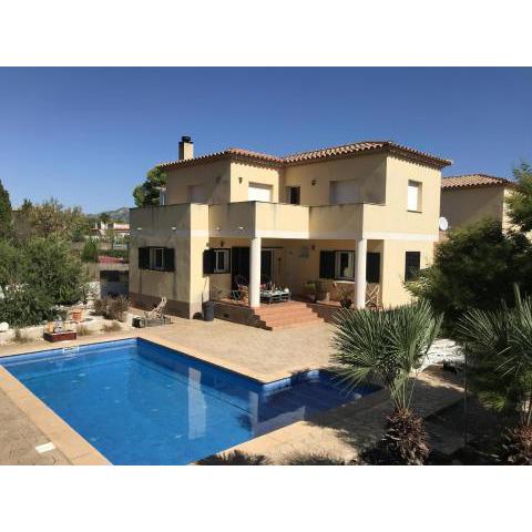 Villa L'Ametlla de Mar, 4 dormitorios, 8 personas - ES-221-8