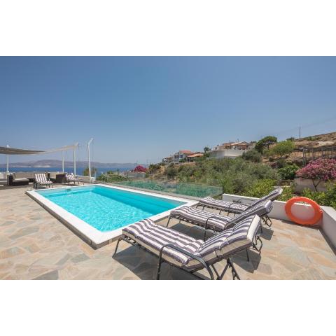 Villa Luna Private Heated Hydro Pool BBQ Beach 4min