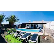 Villa Mariola with private pool, sea view, Sat-tv & free Wifi