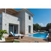 Villa Prima - With Private Heated Pool & Jacuzzi