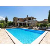 Villa Salvea with heated pool