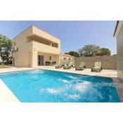 Villa Sunshine with private Hydromassage Pool near the beach