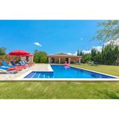 Villa with private pool LLosia