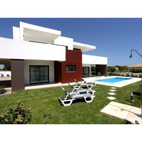 Villas Novochoro - Large Garden- Heatable Pool