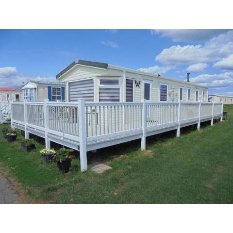 Waterside: Waterside Salisbury:- 6 Berth Large Wrap Around Veranda