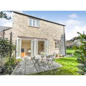 Wildflower Cottage, stone cottage in Sutton Poyntz