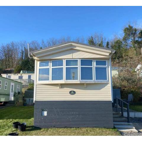 Wonderful 2 bedroom mobile home