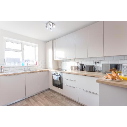 Wren Suite Apt 2 Bed 1st Floor Apt close to Oxford Business & Science Parks