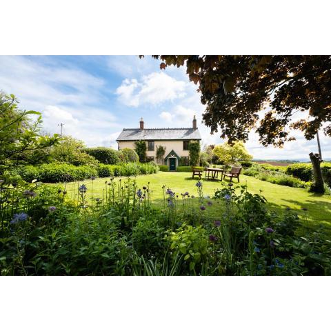 Wye Valley Holiday Cottage - Field Cottage