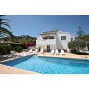 Yojo - holiday home with private swimming pool in Moraira